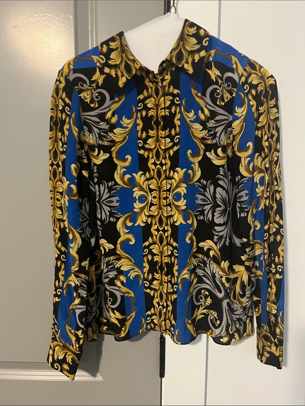 Alice + Olivia Black and Blue Baroque Print Button-Down Shirt